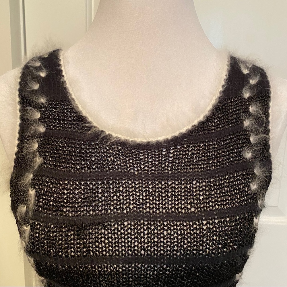 VINTAGE ANN TAYLOR KENDRICK SWEATER SCOOP NECK BLACK WHITE SLEEVELESS Size M - Picture 3 of 8